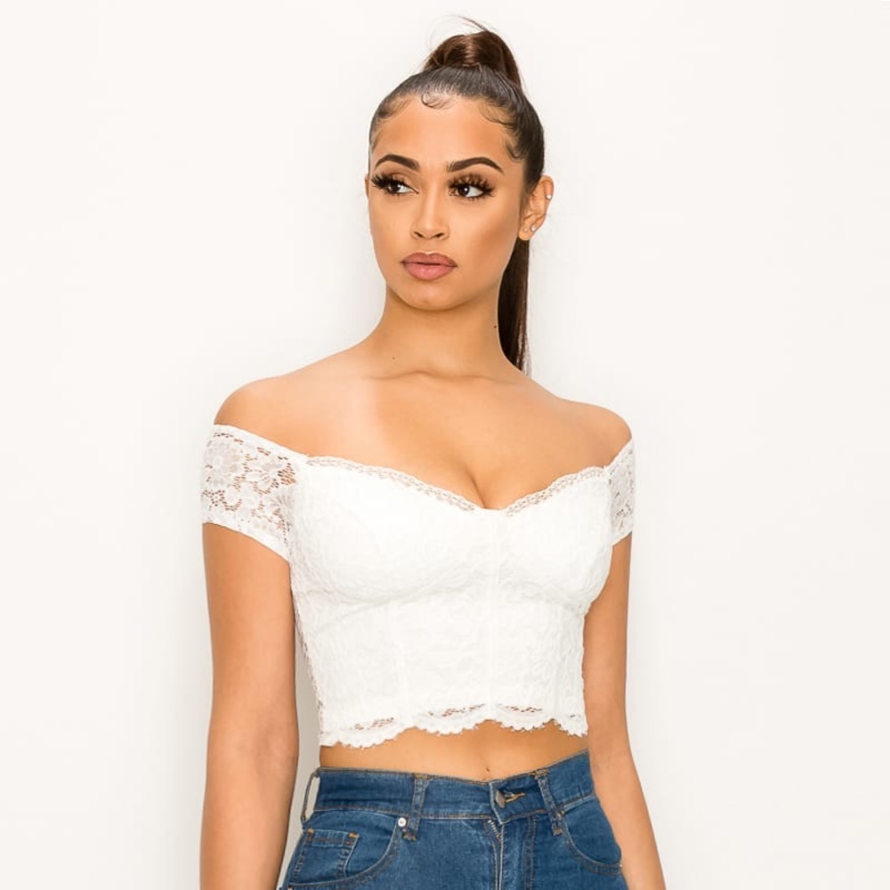 Sandra (ivory) Crop Top